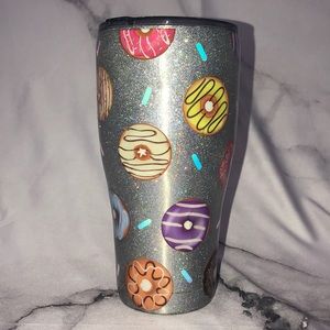 Donut glitter tumbler
